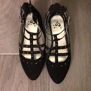 Justice size 1 black dress shoes.